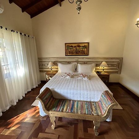 Pousada Aldeia Manacas Sao Bento do Sapucai Bagian luar foto