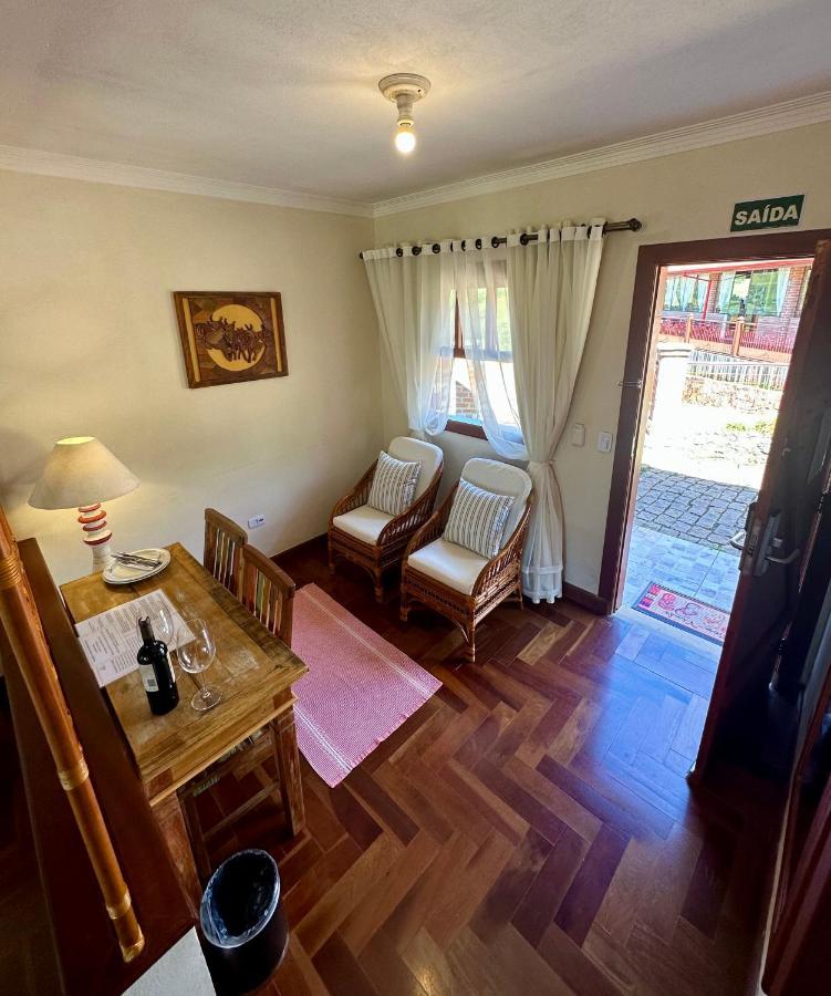 Pousada Aldeia Manacas Sao Bento do Sapucai Bagian luar foto