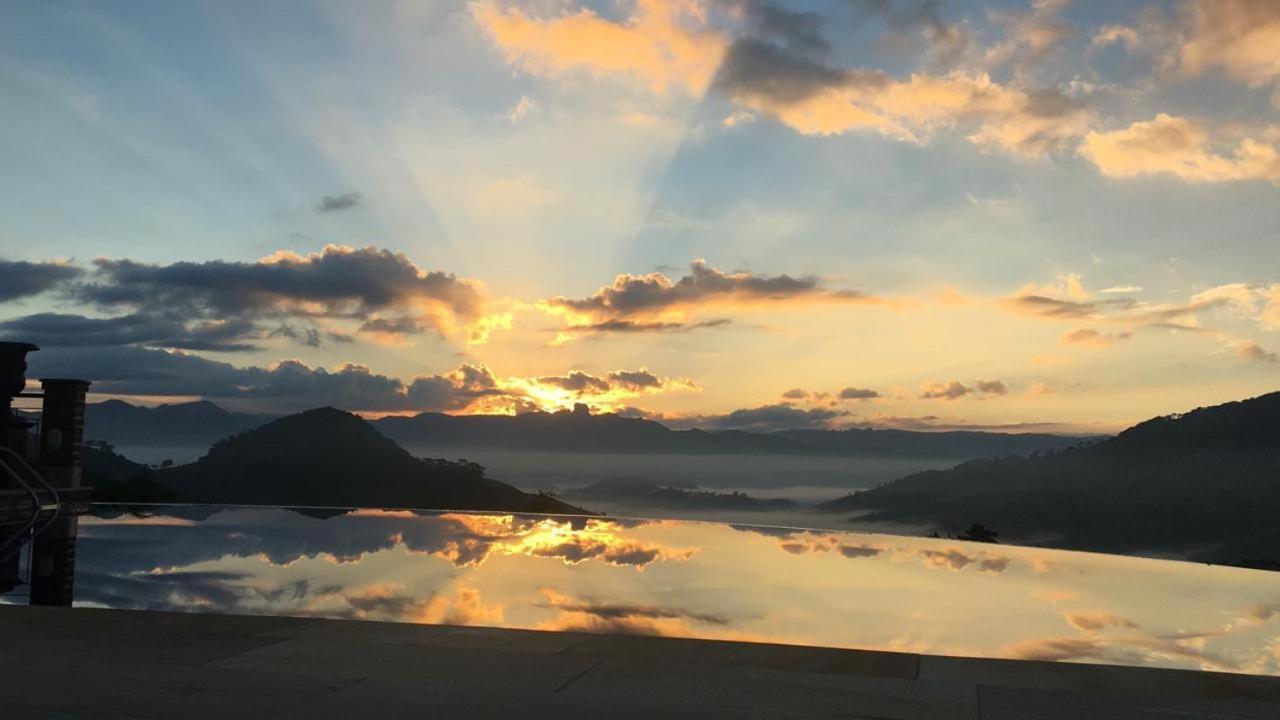 Pousada Aldeia Manacas Sao Bento do Sapucai Bagian luar foto
